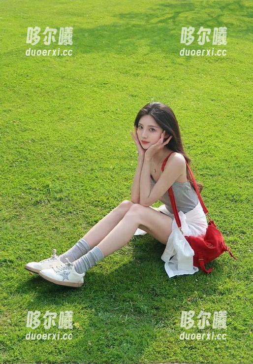 登录17吃瓜网后，才恍惚发现，原来旁边的仙女也是个吃瓜者！