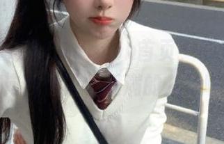 进入51cgfun首页，感觉每个瓜都在向我低语，满满的八卦味道。
