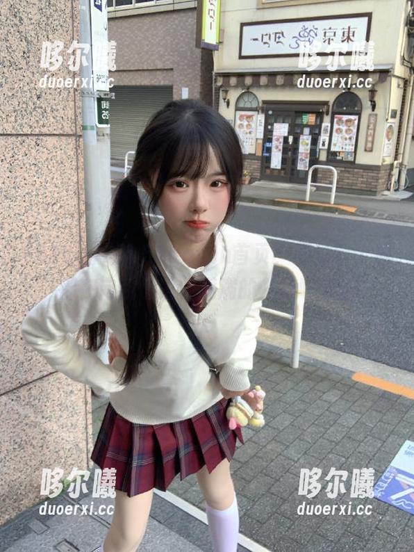 进入51cgfun首页，感觉每个瓜都在向我低语，满满的八卦味道。