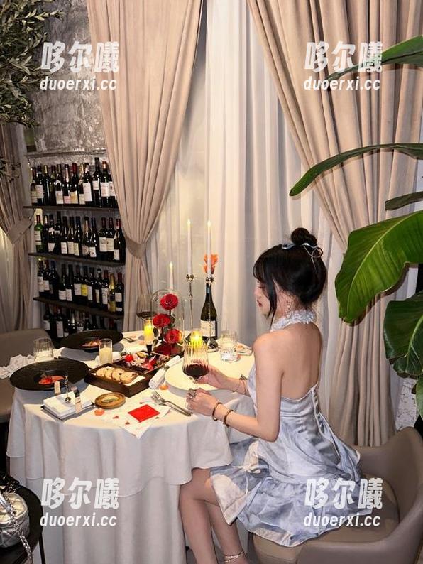 对着链接一阵猛戳，51吃瓜官网请你领略吃瓜新高度！