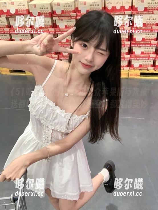 51吃瓜群众苹果版每次推送都让我忍不住点赞，连空耳都变得美妙了！