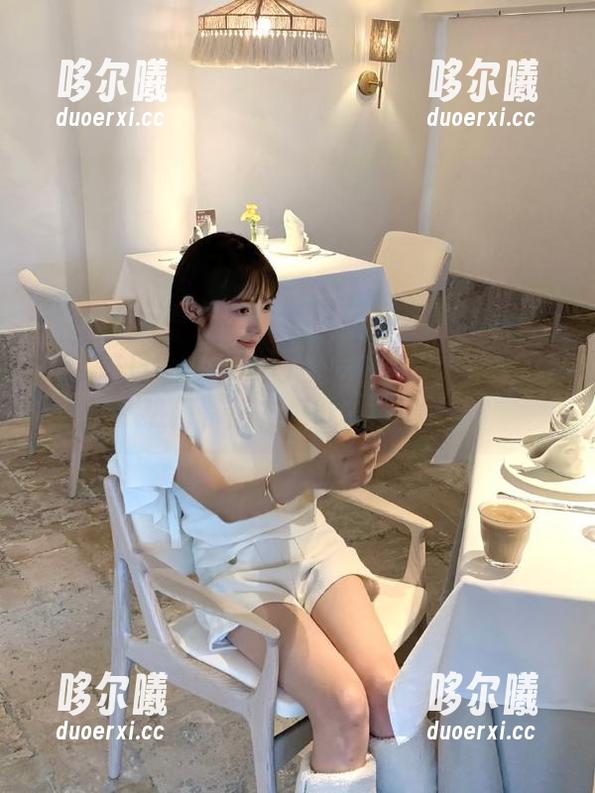 51每日吃瓜网页版：每日热门，前方高能请注意！