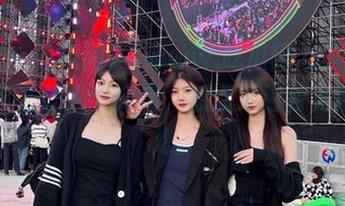 “www.吃瓜网.cc”里的链接真是让人手痒痒，想点又怕看见荒唐事儿。