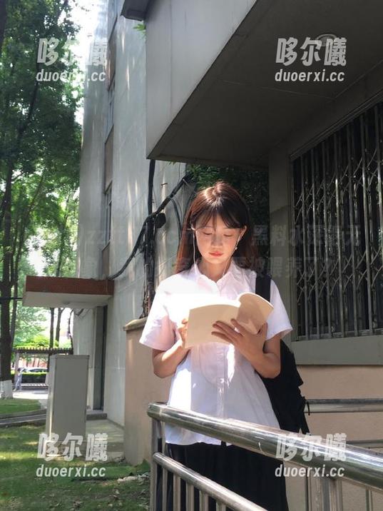 zztt87.ccm网站，黑料水深得无法想象，我的好奇心又要被喂养了？