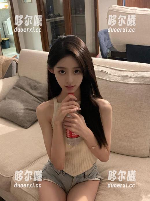五一吃瓜：今天的线路，娜娜又要开启疯狂吃瓜模式啦！