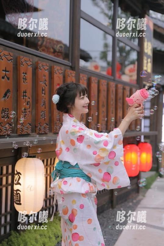 八哥黑料竟然让人“永不迷路”，土味追星新姿势开启啦！