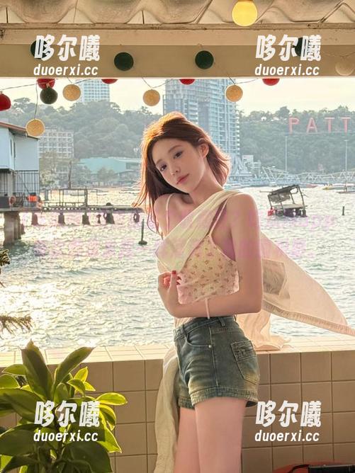 难道我是个收藏狂？吃瓜网app每次都像水库一样灌满了我的囤积癖。
