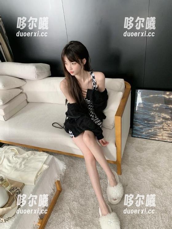 吃瓜网发布：与“前任”告别的爱情清理app，虽然想吃瓜但我还是流下了泪水。