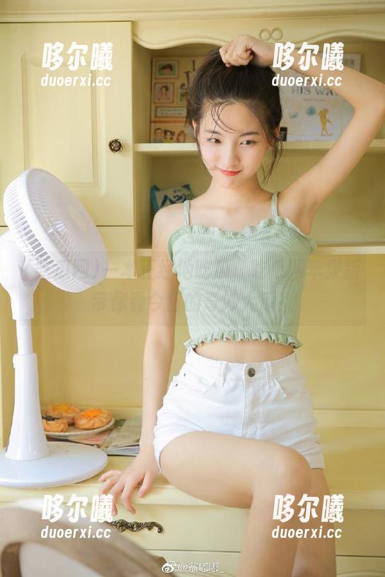 一本正经地吃瓜，吃瓜网苹果版带你看今日的奇妙大瓜！