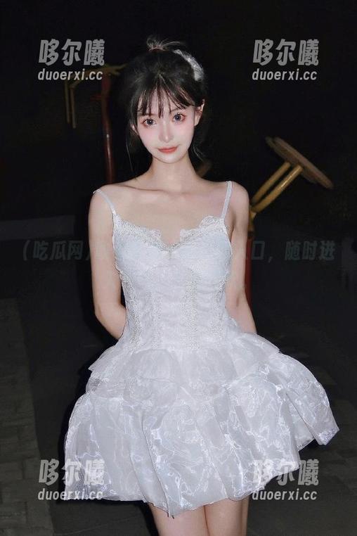 收藏下来：吃瓜网入口，随时进入一场隐秘的狂欢。