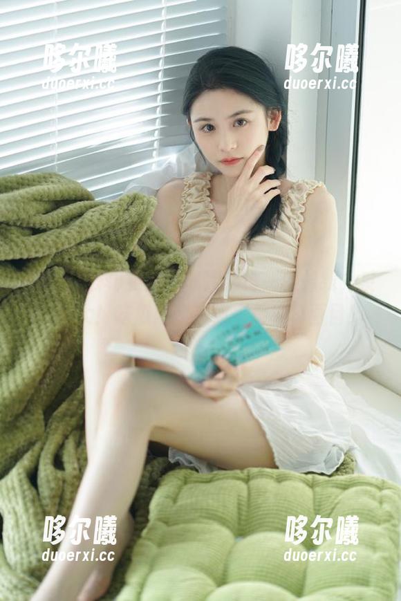 更新：高冷男神一秒掉线，反差巨大！吃瓜黑料带你来看看真面目！