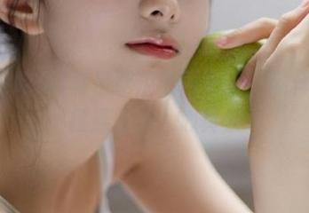 每日吃瓜的网页上，黑料事件接连上演，心真累