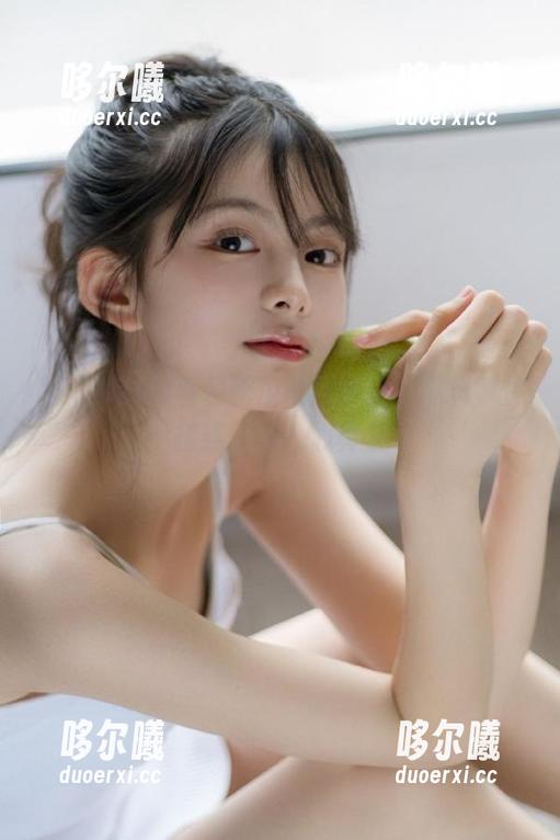 每日吃瓜的网页上，黑料事件接连上演，心真累
