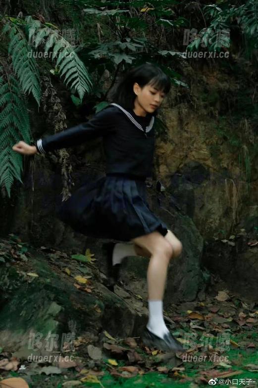 前方高能，正在海角吃瓜网页狂翻黑料，宛如捡到宝贝一样！