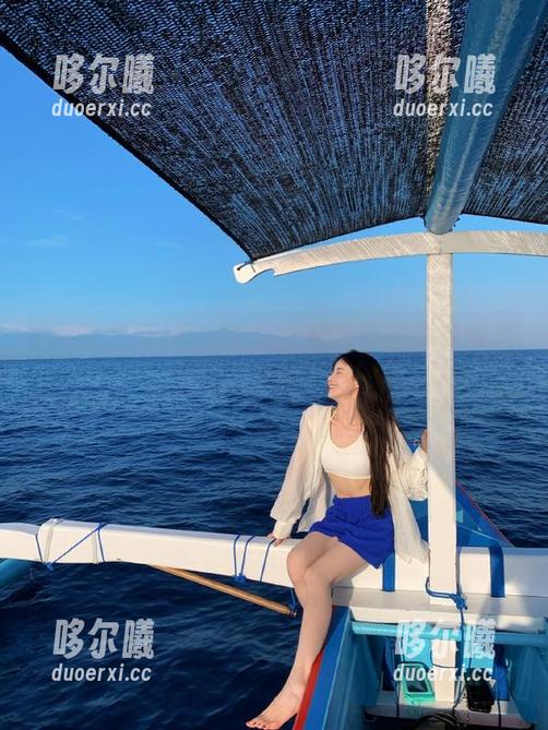 网曝吃瓜：在线等你补充黑料，快来分享你的‘秘’闻！
