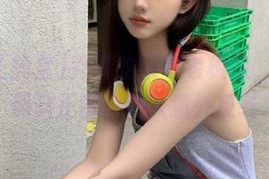 乔装的烧烤老板娘，官网的黑料正能量让人意外反转