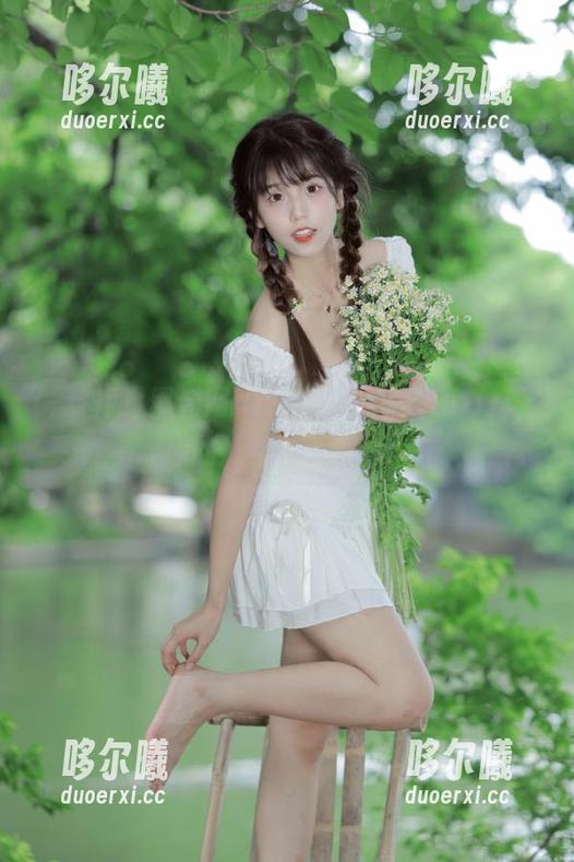 黑料网iOS版，24小时不打烊，你的八卦永不停息！