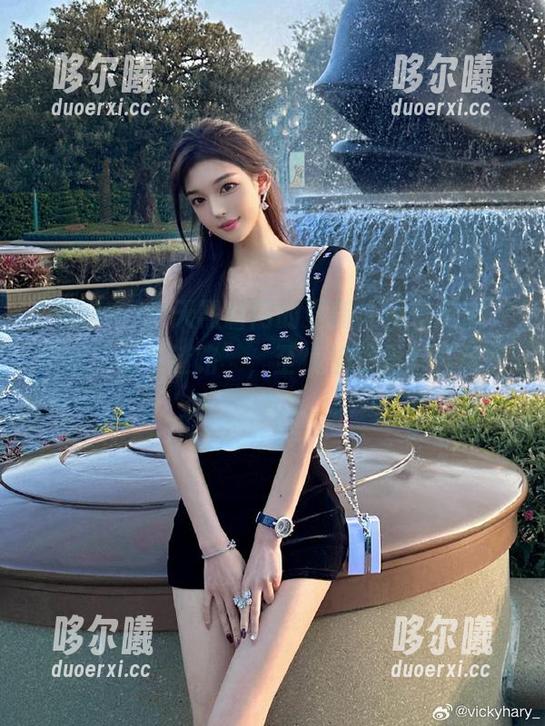 今天黑料网的更新让我有点懵，但我“永不迷路”，至少脑袋里有几条线！