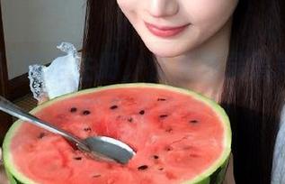 搞定注册，快点登录黑料网，吃瓜的节奏来啦！