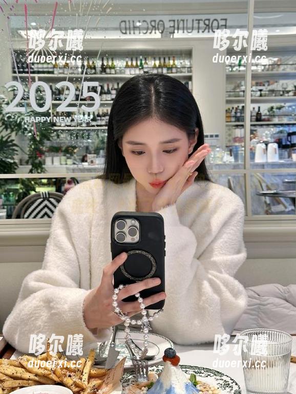 黑料网最新的今日热点，八卦无底线，上瘾了要注意哦！