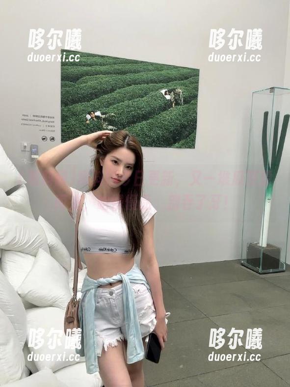 黑料网今日更新，又一堆瓜源源而来，咱慢慢品，别吞了牙！